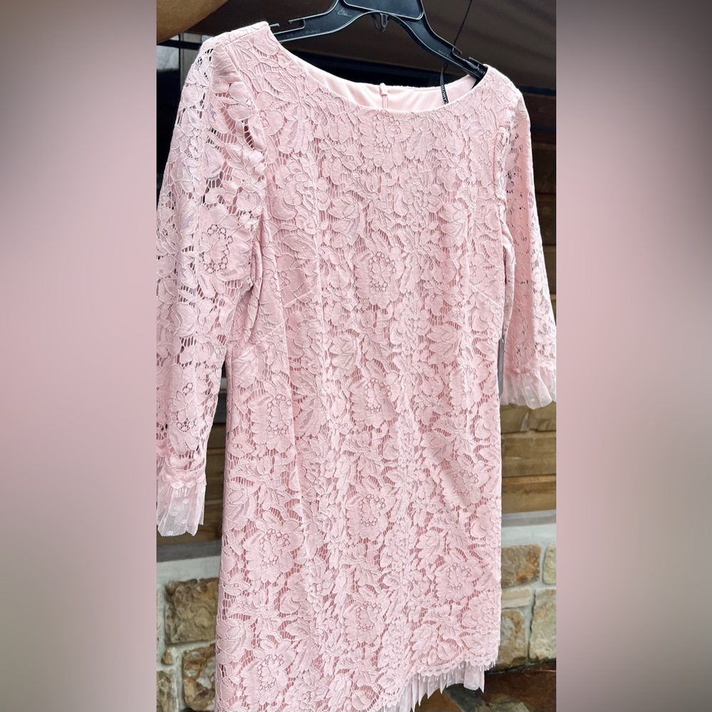 NWT Vince Camutp dress. Size 10. Lined, beautiful wedding or Easter  blush